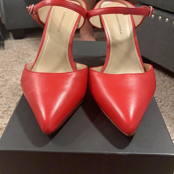 NWB Banana Republic Red Slip On Mule Pump Heel Holiday Shoe Sz 9 - Picture 6 of 14